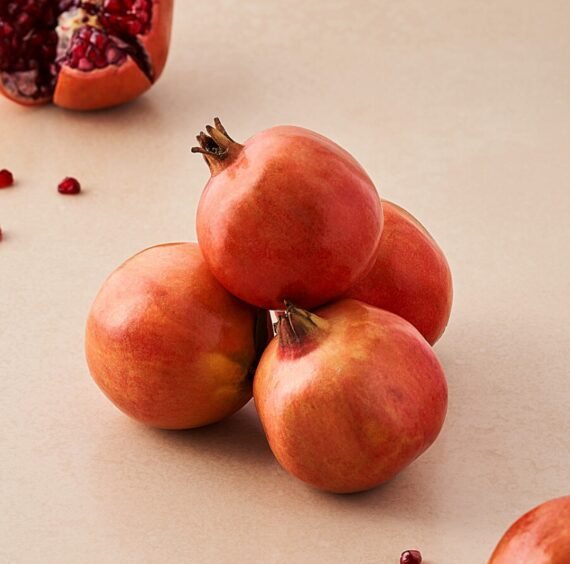 Fresh Pomegranate (Anaar)